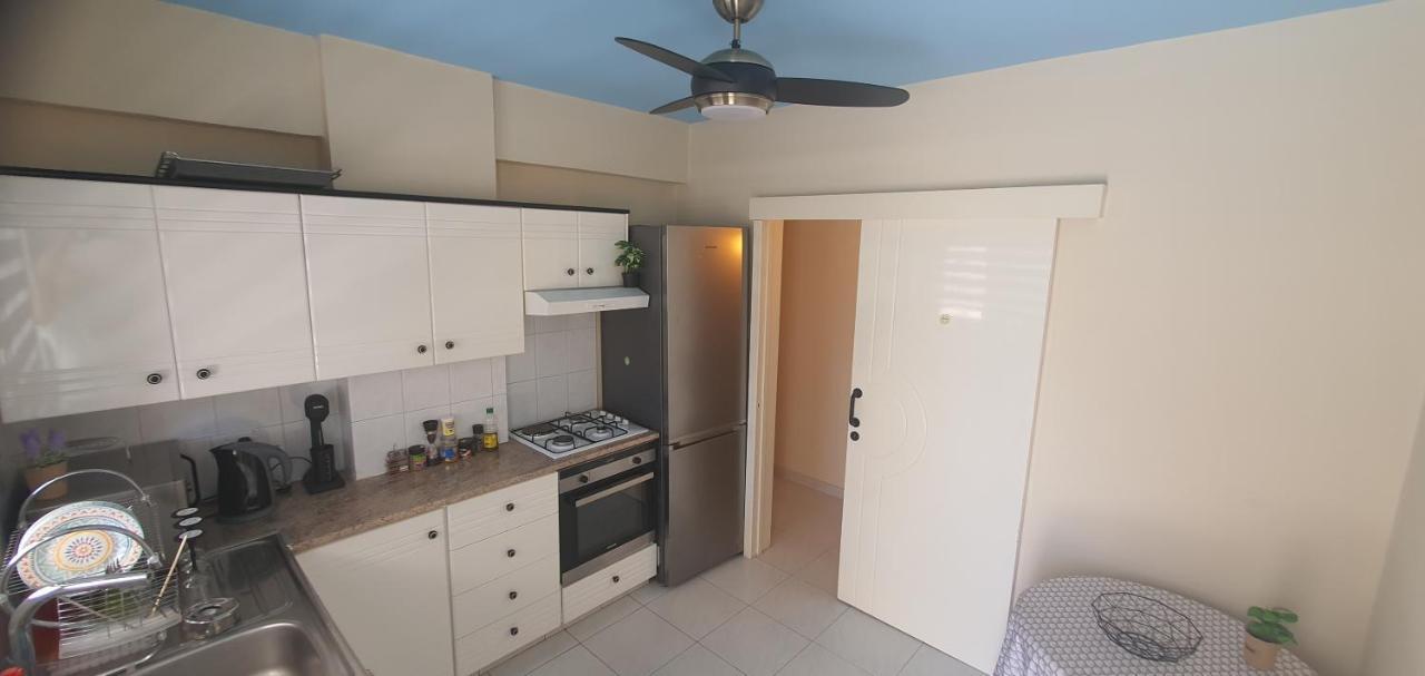 Stefaris "Koutsou Court 105" Apartment Larnaca Exterior photo